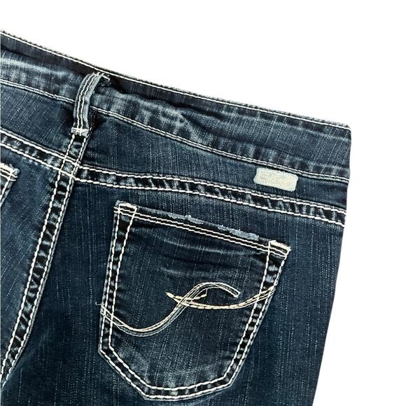 Silver Jeans Women's Suki Capri Jeans Blue Size 29 EUC - Picture 5 of 7